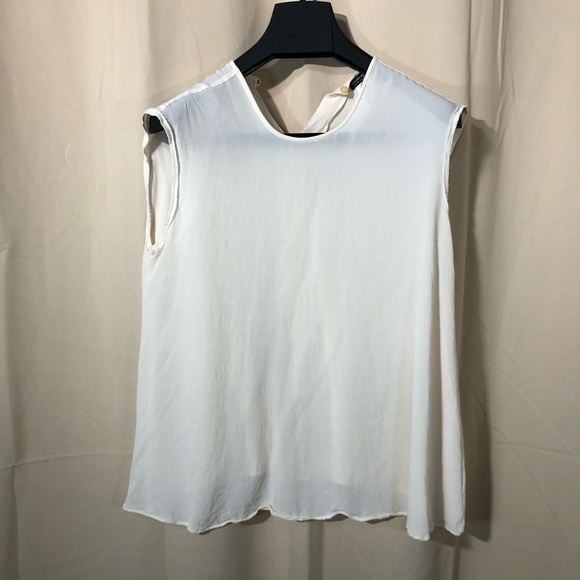 🔥Giorgio Armani🔥 Vintage Silk Tank - Picture 2 of 11